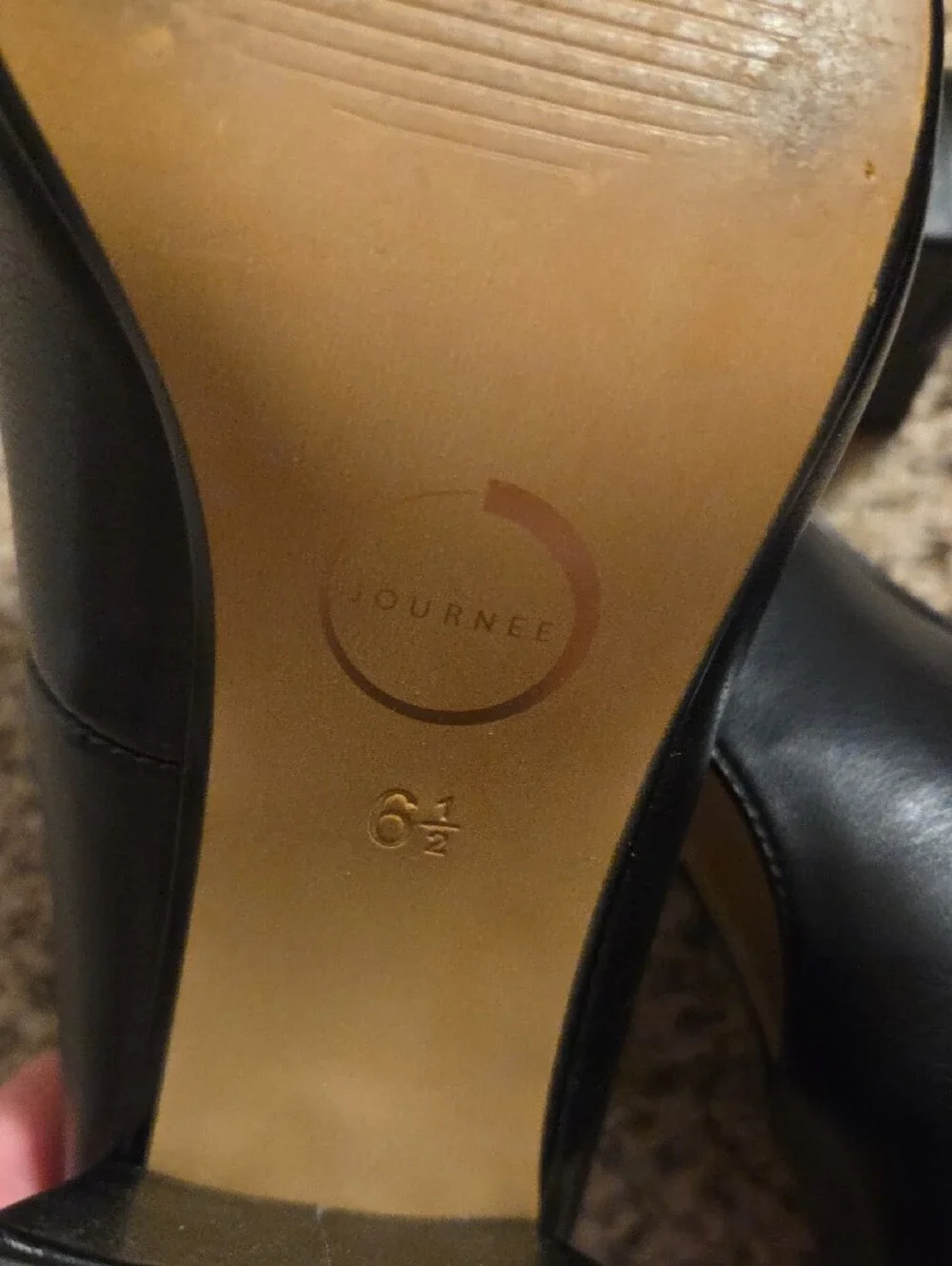 Journee Collection Black Round-Toe Mid Heel Pumps